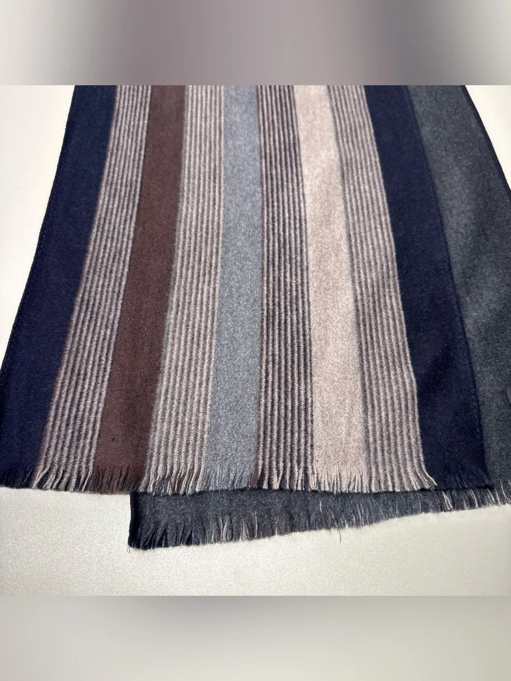Chelsey By Joseph Men’s Scarf Striped‎ Silk Fleece Gray Fringe 12